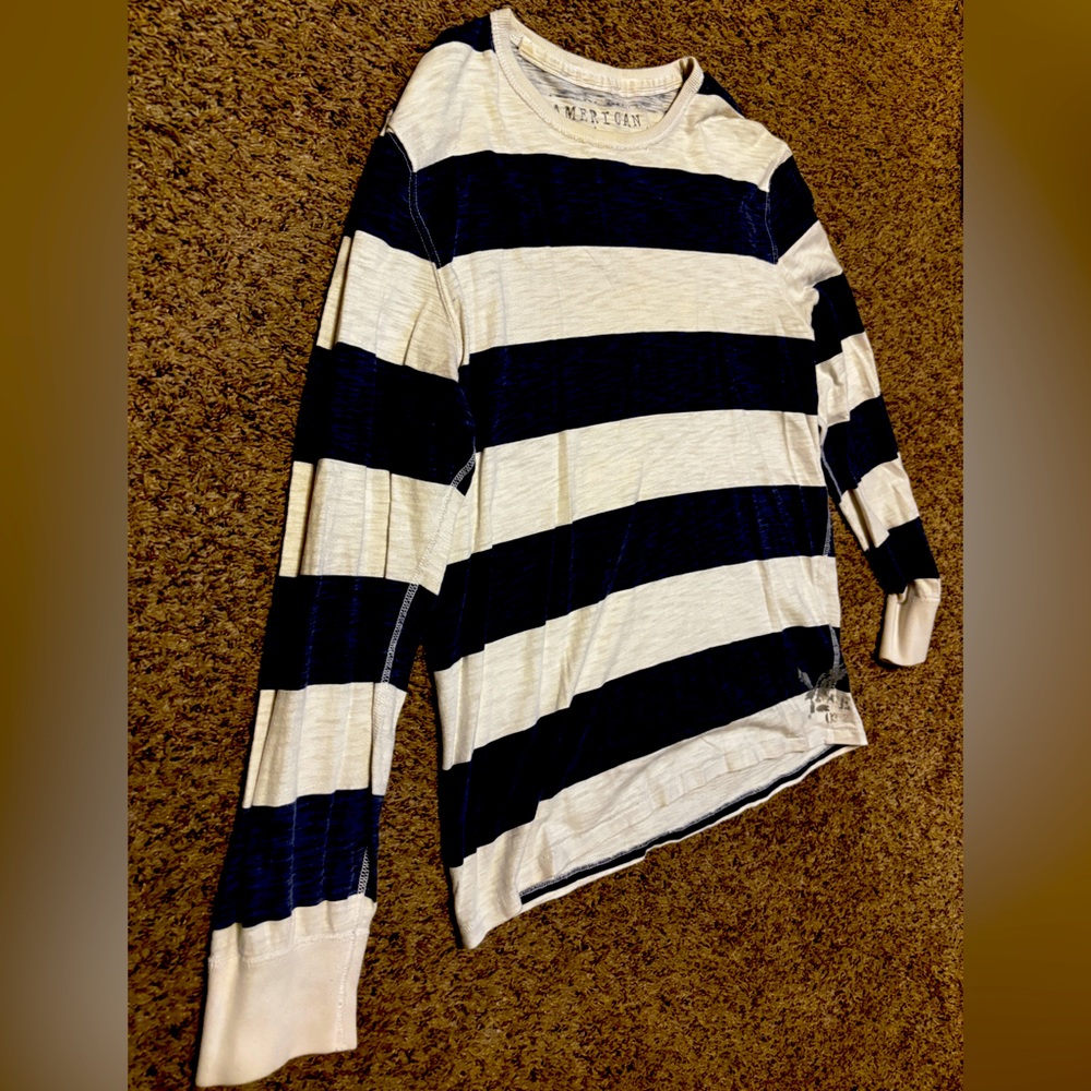 Men’s long sleeve shirt Navy and White Stripped Size Large